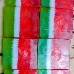 صابونة البطيخ لإزالة البثور والبقع السوداء