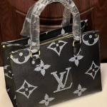 LV First Copy – فخامة التصميم وسعة الاستخدام