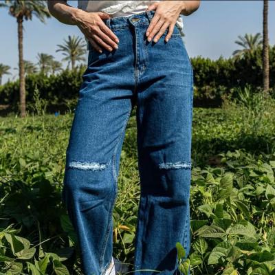 جينز وايد ليج ازرق – ستايل عصري بلمسة جريئة