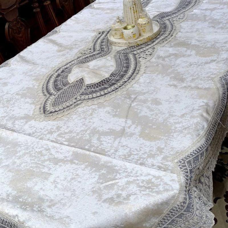 مفرش سفرة تركي فخم بتطريز راقٍ ابيض – مقاس 130×225 سم