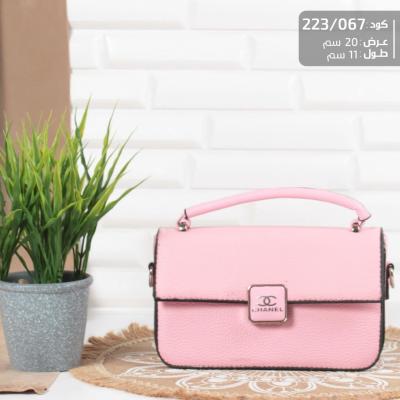 شنطة CHANEL أناقة الماركة بتصميم كلاسيكي سكري