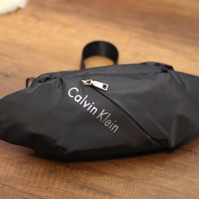 شنطة ويست وتر بروف Calvin Klein