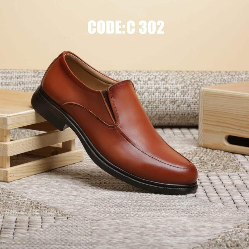 1 كرتونه×حذاء كلاسيك جلد طبيعي جملي كود C-302